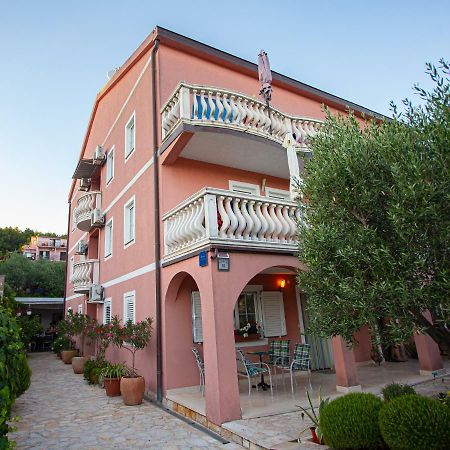 Apartments Ljubo Stari Grad  Ngoại thất bức ảnh