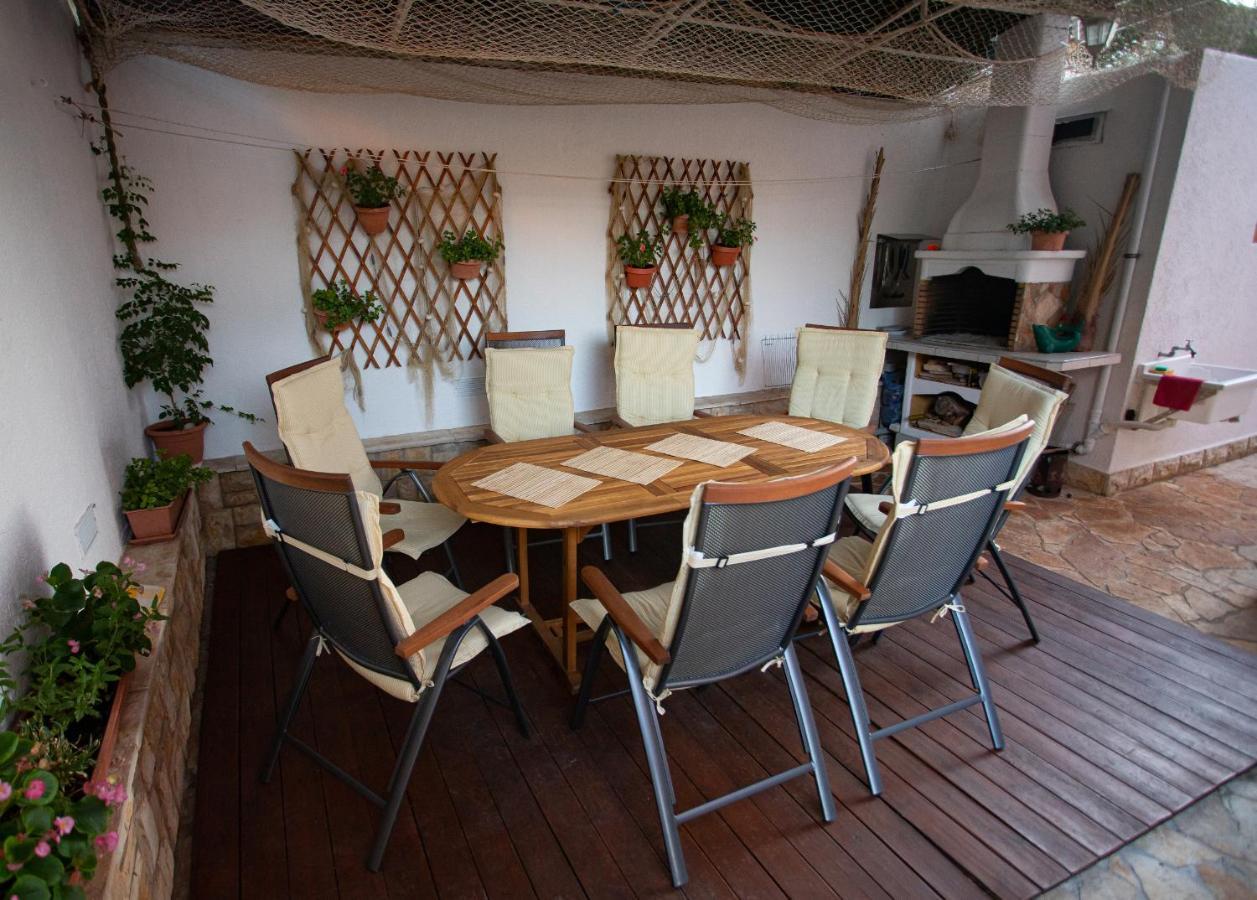 Apartments Ljubo Stari Grad  Ngoại thất bức ảnh