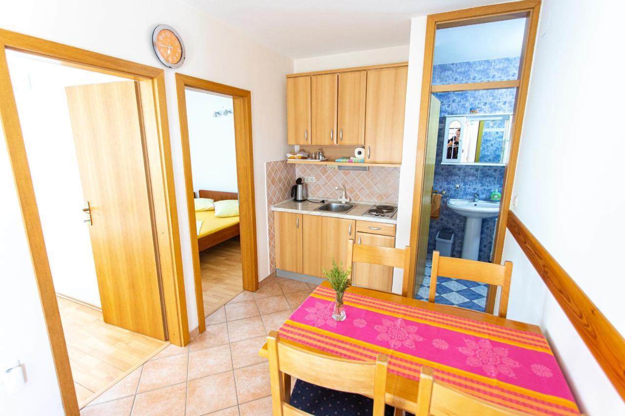 Apartments Ljubo Stari Grad  Ngoại thất bức ảnh