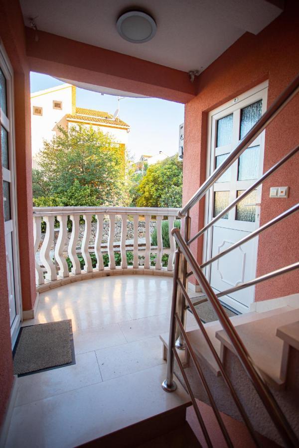 Apartments Ljubo Stari Grad  Ngoại thất bức ảnh